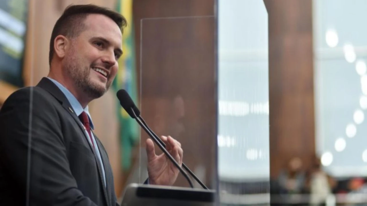 fabio ostermann candidato deputado federal pelo rio grande do sul 2026 pelo partido novo, candidato a deputado federal de direita rs, candidato ficha limpa rs, partido novo, candidato liberal, candidato a deputado federal rs 2026, eleicoes 2026, candidato a deputado federal honesto, em quem votar, reformas estruturas, reforma administrativa, reforma educacional, , reforma criminal, , reforma politico-eleitoral, reforma trabalhista